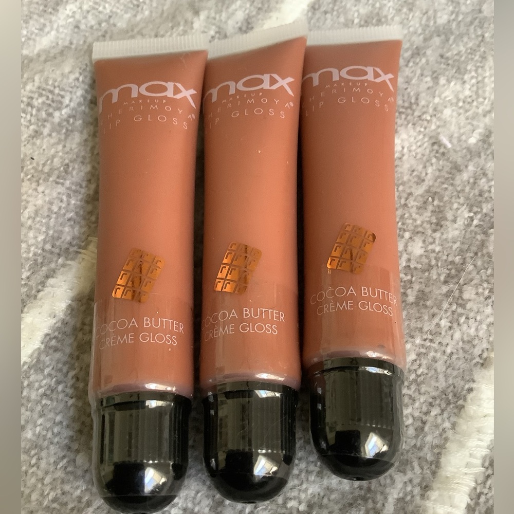 Max makeup Cocoa butter cream Lip Gloss